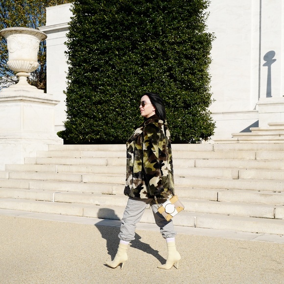 John & Jenn by Line Faux Fur Camp Coat - Size Med - Picture 3 of 7